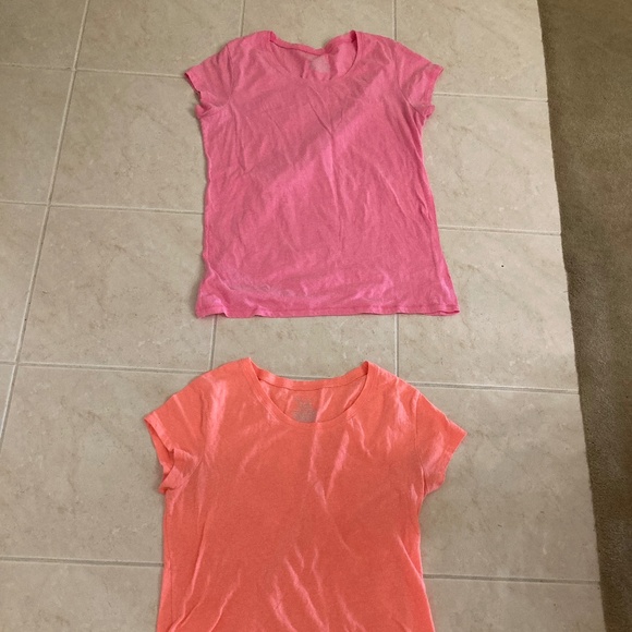 Two Scoop Neck Neon No Boundaries Short Sleeve Tee - Picture 1 of 7